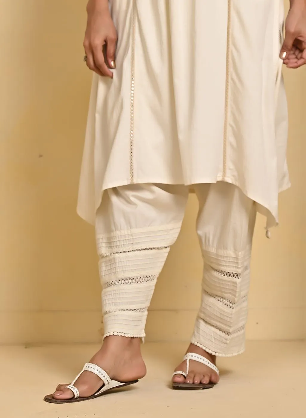 Ivory Knee-length Kurta with Asymmetric Hem and 3/4th Sleeves