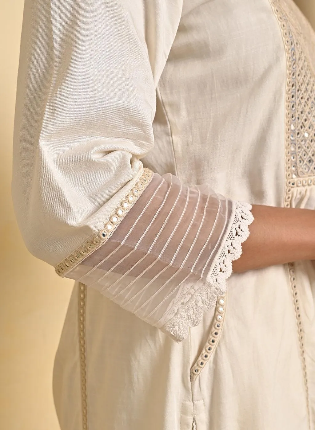 Ivory Knee-length Kurta with Asymmetric Hem and 3/4th Sleeves